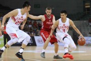 青春风暴与老将传承：记中国男篮国奥队与CBA赛场上的热血瞬间