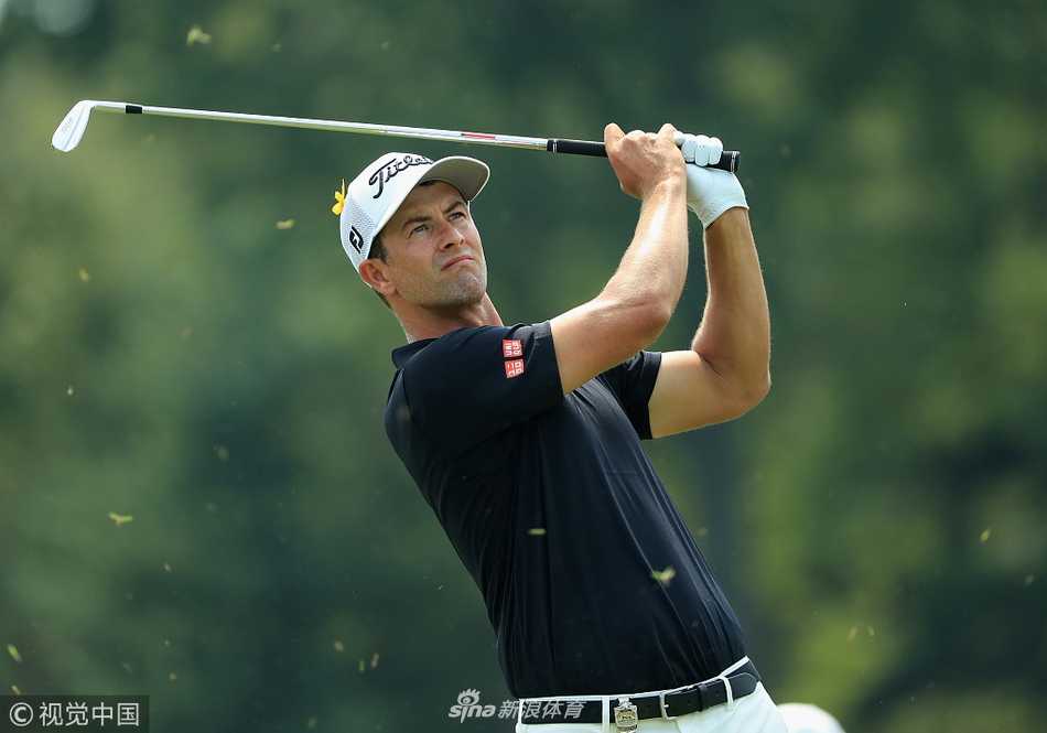 百届PGA锦标赛的激情与回响:科普卡卫冕伍兹归来 伍兹第十八洞收官小鸟推,万千观众屏息见证历史时刻